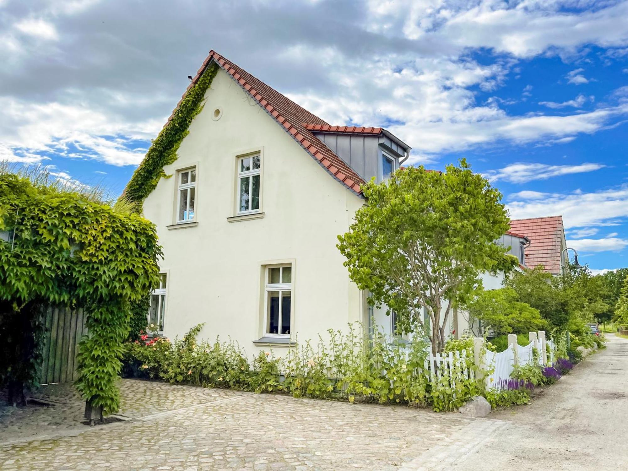 Peeneblick - Traumhaus In Exklusiver Direktlage Am Wasser Mit Eigenem Bootssteg Fuer 8 Personen Rankwitz Eksteriør billede